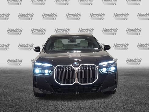 New 2026 BMW 740i w/ Executive Package RWD image 2