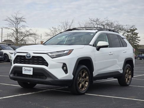 Used 2023 Toyota RAV4 Woodland Edition image 12