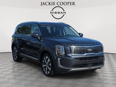 Used 2020 Kia Telluride EX w/ EX Premium Package FWD image 3