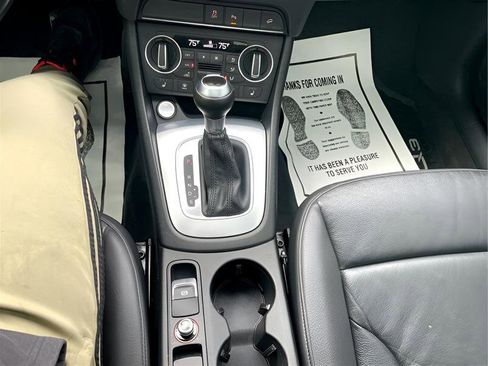 Used 2017 Audi Q3 2.0T Premium Plus w/ Premium Plus Package image 19