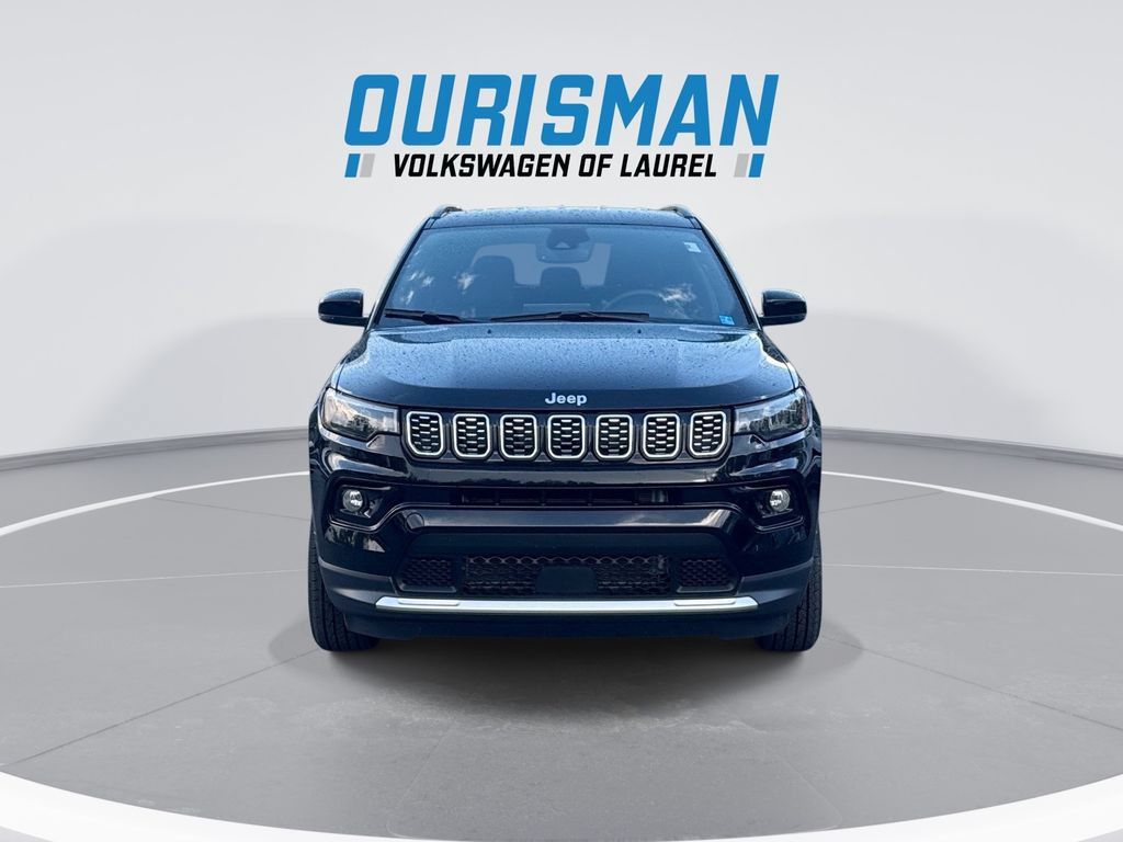 Used 2025 Jeep Compass Limited AWD/4WD image 3