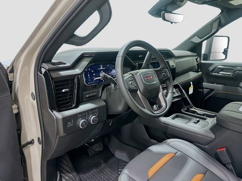 New 2026 GMC Sierra 2500 AT4 w/ AT4 Premium Plus Package AWD/4WD image 9