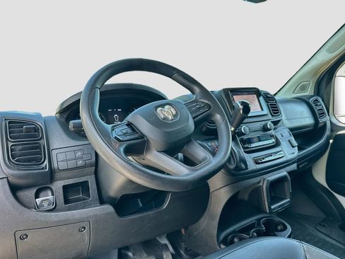 Used 2023 RAM ProMaster 2500 FWD image 9
