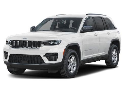 Used 2025 Jeep Grand Cherokee Altitude AWD/4WD image 1