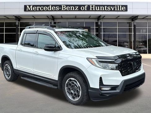 Used 2024 Honda Ridgeline Black Edition image 1
