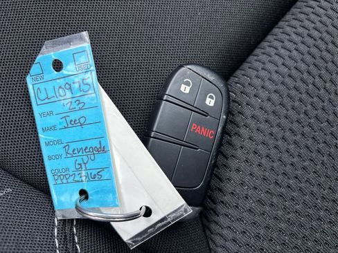 Used 2023 Jeep Renegade Latitude w/ Sun/Sound Group image 37