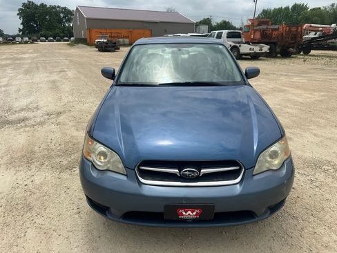 Used 2007 Subaru Legacy 2.5i Special Edition AWD/4WD image 3