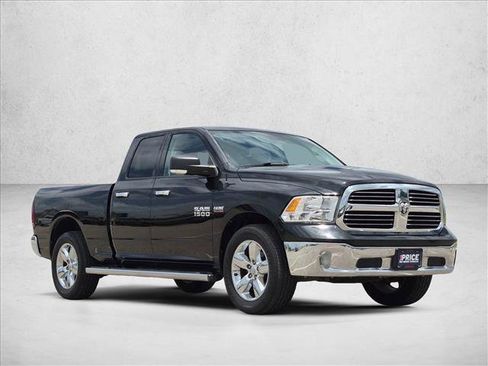 Used 2015 RAM 1500 Lone Star RWD image 3