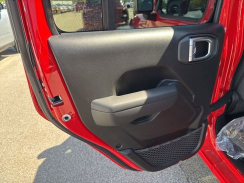 New 2026 Jeep Wrangler Unlimited Sport AWD/4WD image 18