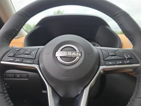 New 2025 Nissan Sentra SV w/ SV Premium Package image 11