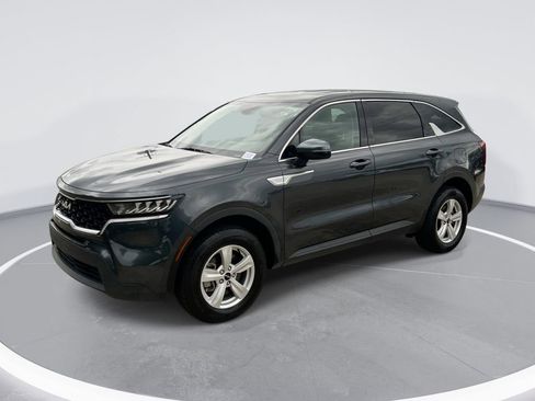 Used 2022 Kia Sorento LX AWD/4WD image 1
