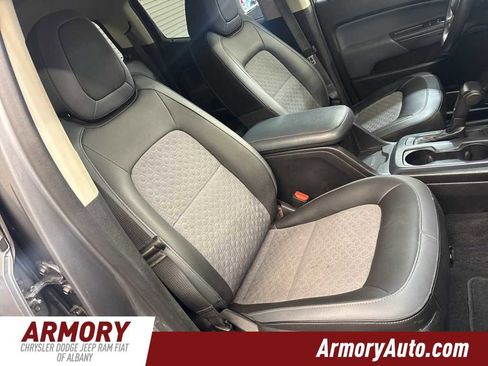 Used 2021 Chevrolet Colorado Z71 image 35