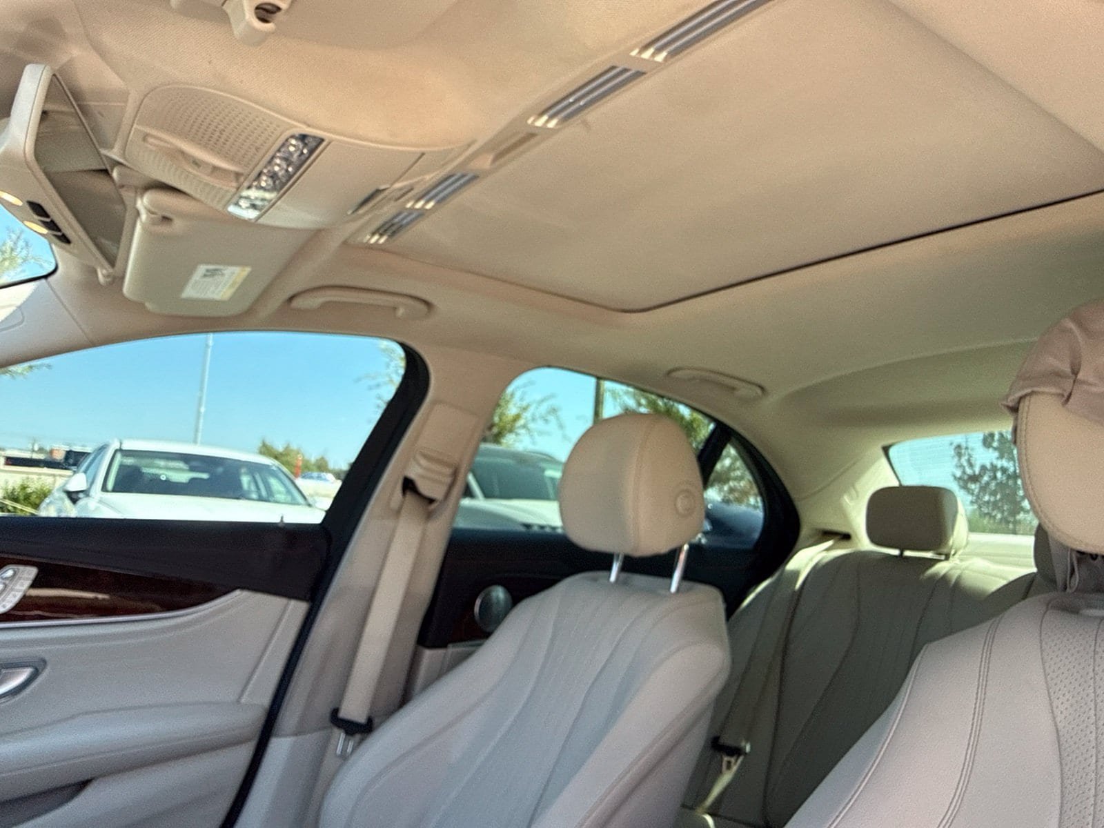 Used 2017 Mercedes-Benz E 300 image 9