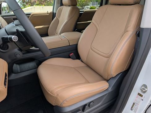 New 2026 INFINITI QX80 Luxe AWD/4WD image 5