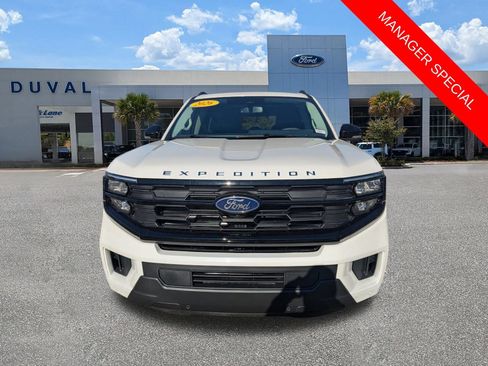 New 2026 Ford Expedition Active RWD image 9