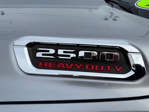 Used 2020 RAM 2500 Laramie AWD/4WD image 9
