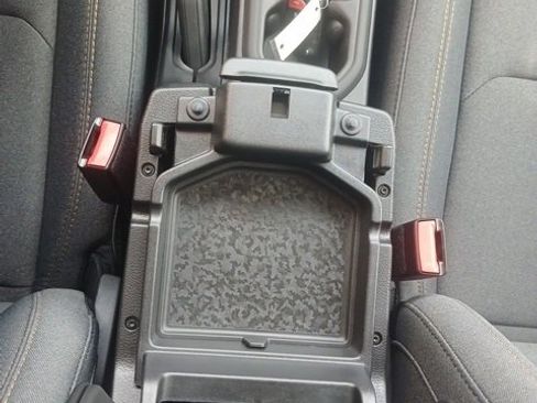 New 2025 Jeep Gladiator Sport image 37