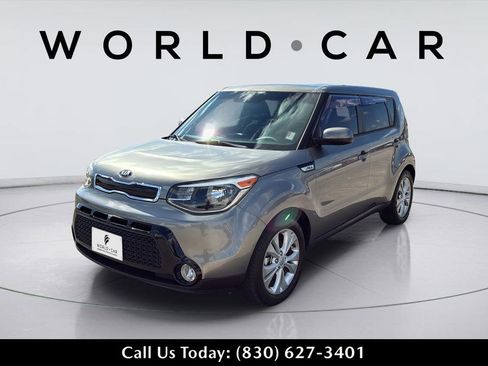 Used 2016 Kia Soul + image 6