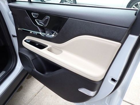 New 2026 Lincoln Corsair Premiere image 35