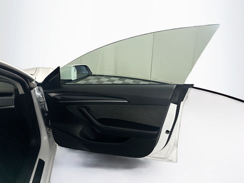 Used 2022 Tesla Model 3 RWD image 30
