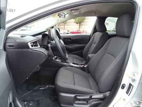 Certified 2024 Toyota Corolla LE FWD image 18