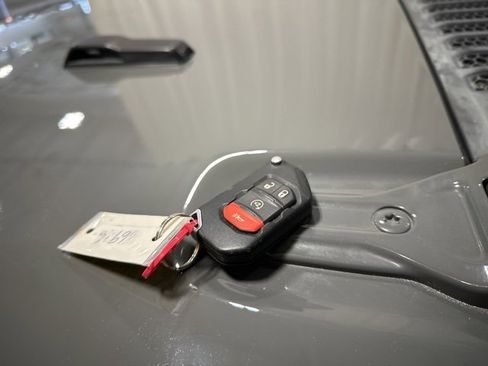 Used 2019 Jeep Wrangler Unlimited Sahara image 52