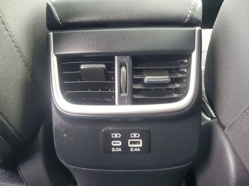 Used 2024 Subaru Outback Premium image 13