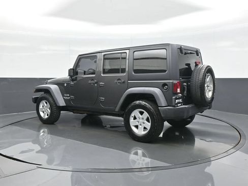 Used 2017 Jeep Wrangler Unlimited Sport w/ Quick Order Package 24S AWD/4WD image 5