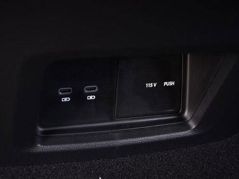 New 2026 Volkswagen Atlas Cross Sport SE image 24