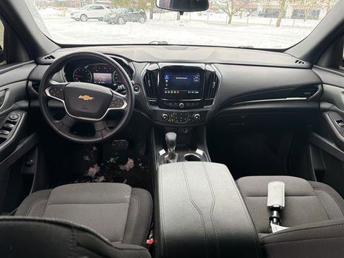 Used 2023 Chevrolet Traverse LT w/ LPO, Floor Liner Package image 20