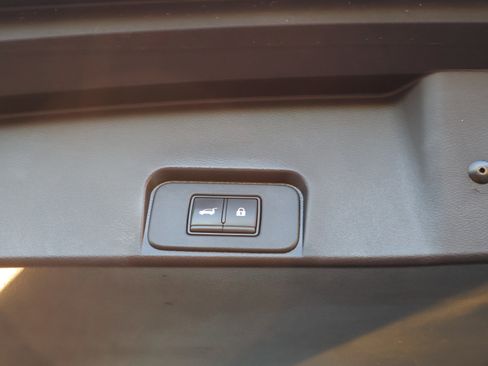 Used 2022 Nissan Rogue SL image 21