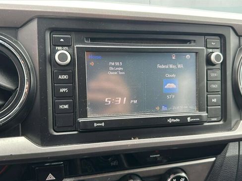Used 2016 Toyota Tacoma SR5 w/ SR5 Appearance Package (SN) RWD image 15