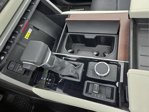 Used 2024 Toyota Tundra Capstone image 25