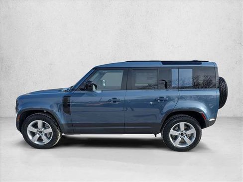 Used 2026 Land Rover Defender 110 S AWD/4WD image 8