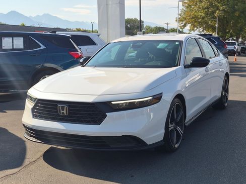 Used 2023 Honda Accord Sport image 10
