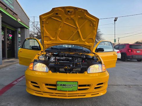 Used 2002 Chevrolet Cavalier Base 2dr Coupe w/ Preferred Equipment Group 1 image 44