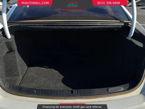 Used 2017 Chevrolet Impala LT FWD image 7