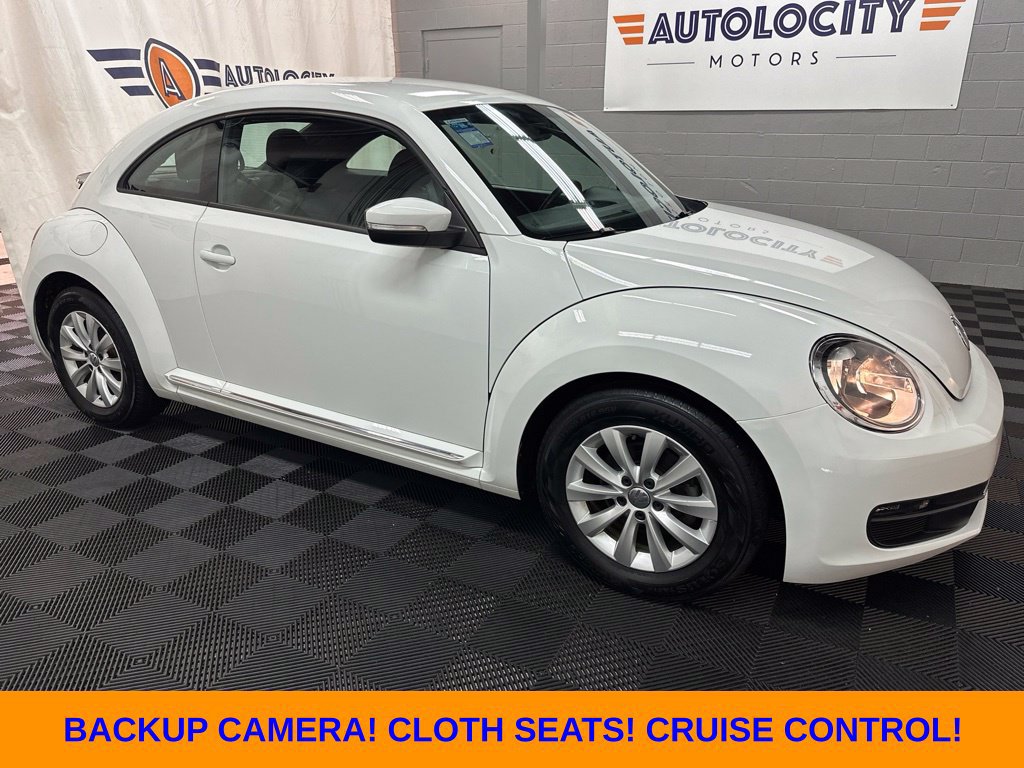 Used 2019 Volkswagen Beetle 2.0T S FWD image 1