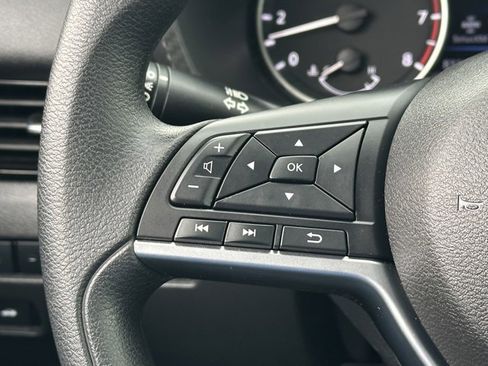 Certified 2025 Nissan Sentra SV image 38