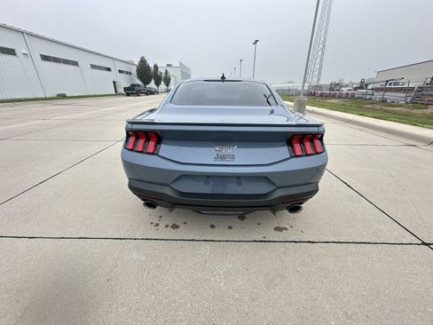 Used 2024 Ford Mustang GT Premium RWD image 13