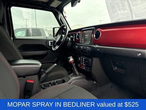 Used 2022 Jeep Gladiator Rubicon w/ Cold Weather Group image 11
