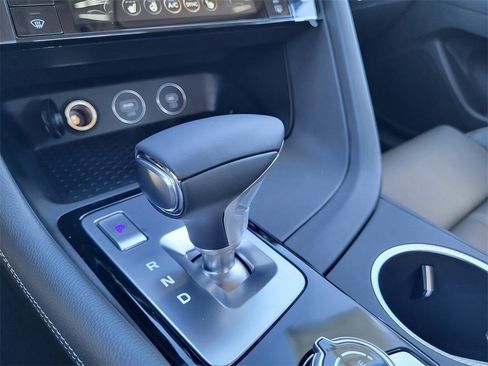 New 2026 Genesis G70 2.5T image 17