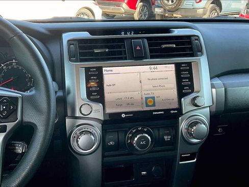Used 2020 Toyota 4Runner SR5 Premium RWD image 7