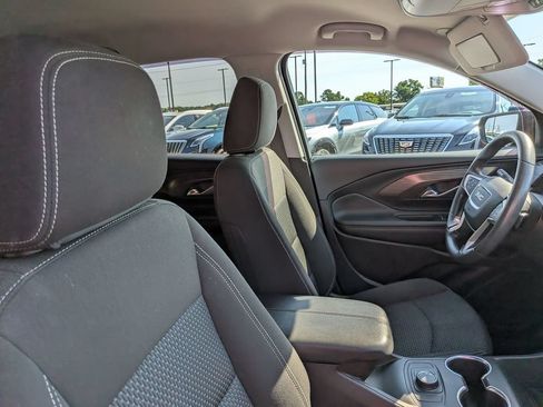 Used 2022 GMC Terrain SLE FWD image 26