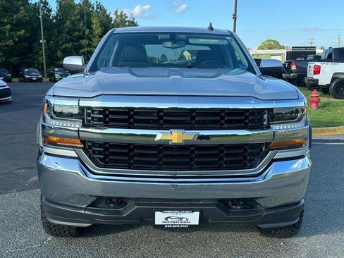 Used 2017 Chevrolet Silverado 1500 LT AWD/4WD image 3