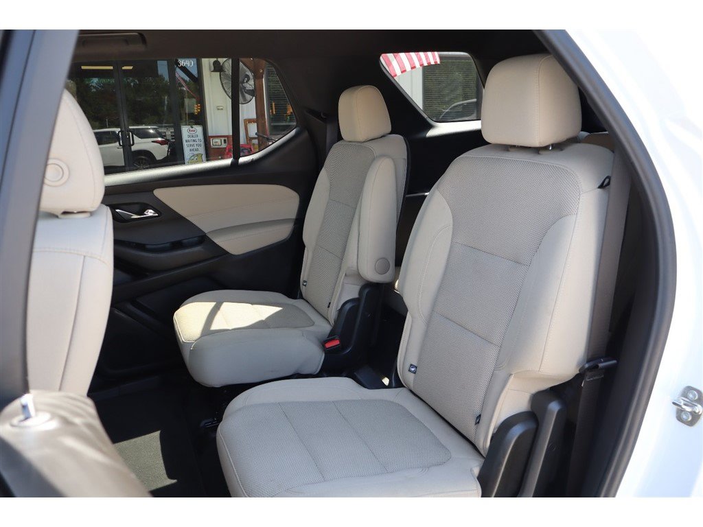 Used 2023 Chevrolet Traverse LT w/ LPO, Cargo Package AWD/4WD image 20