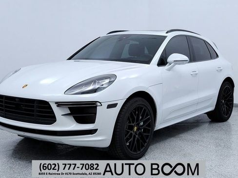 Used 2020 Porsche Macan Turbo image 1