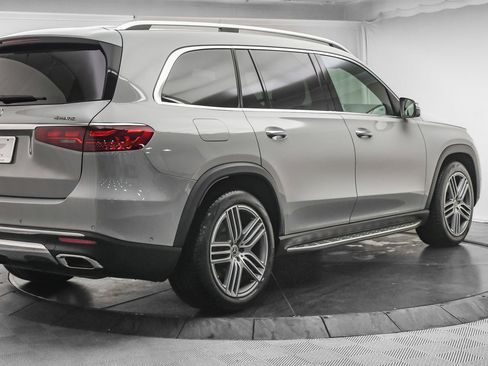 Used 2025 Mercedes-Benz GLS 450 4MATIC image 10