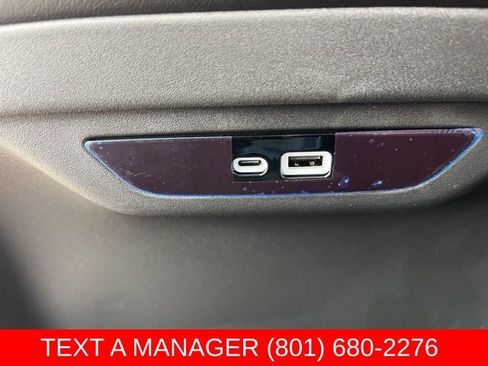 New 2026 Chrysler Pacifica Select FWD image 18