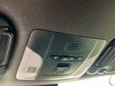 Used 2021 Toyota Corolla SE FWD image 22